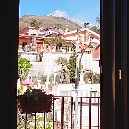 B&B Alle Falde Dell'Etna ซัฟเฟรานา เอตเนอา ภายนอก รูปภาพ