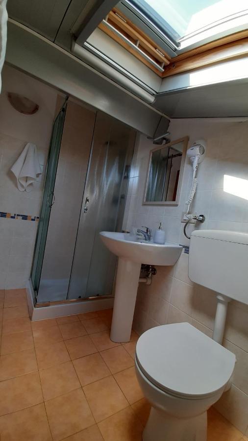 B&B Alle Falde Dell'Etna ซัฟเฟรานา เอตเนอา ภายนอก รูปภาพ